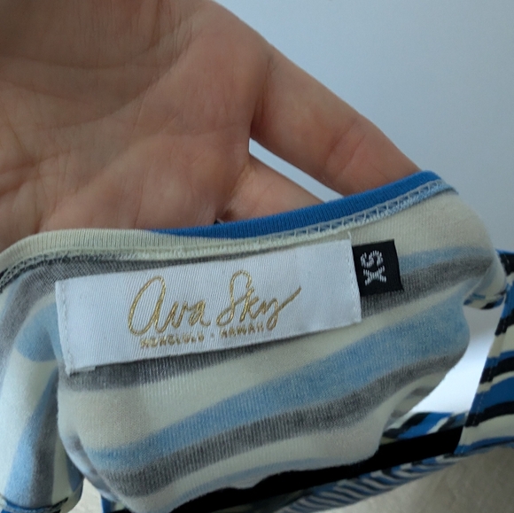 EUC Ava Sky Tank Kenji XS - Picture 3 of 3